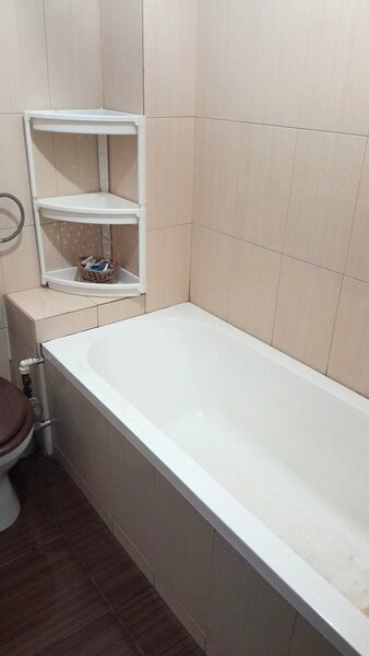 Popesti Leordeni, ap. 2 cam., mobilat si utilat, centrala proprie, loc parcare,