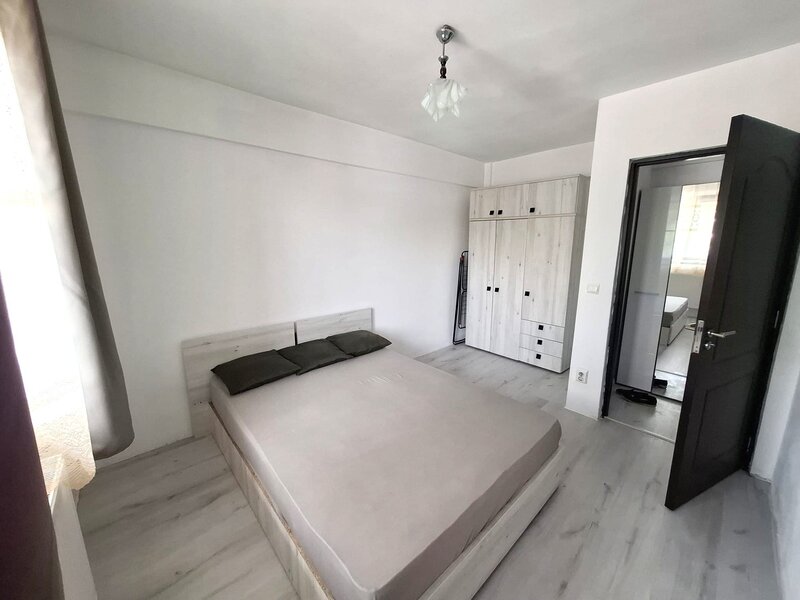 Popesti Leordeni, ap. 2 cam., mobilat si utilat, centrala proprie, loc parcare,